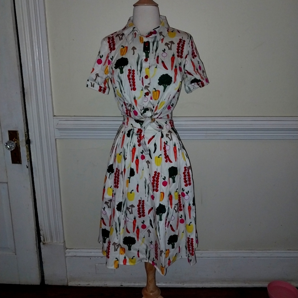 Collectif Veggie Tie Top and Skirt XS